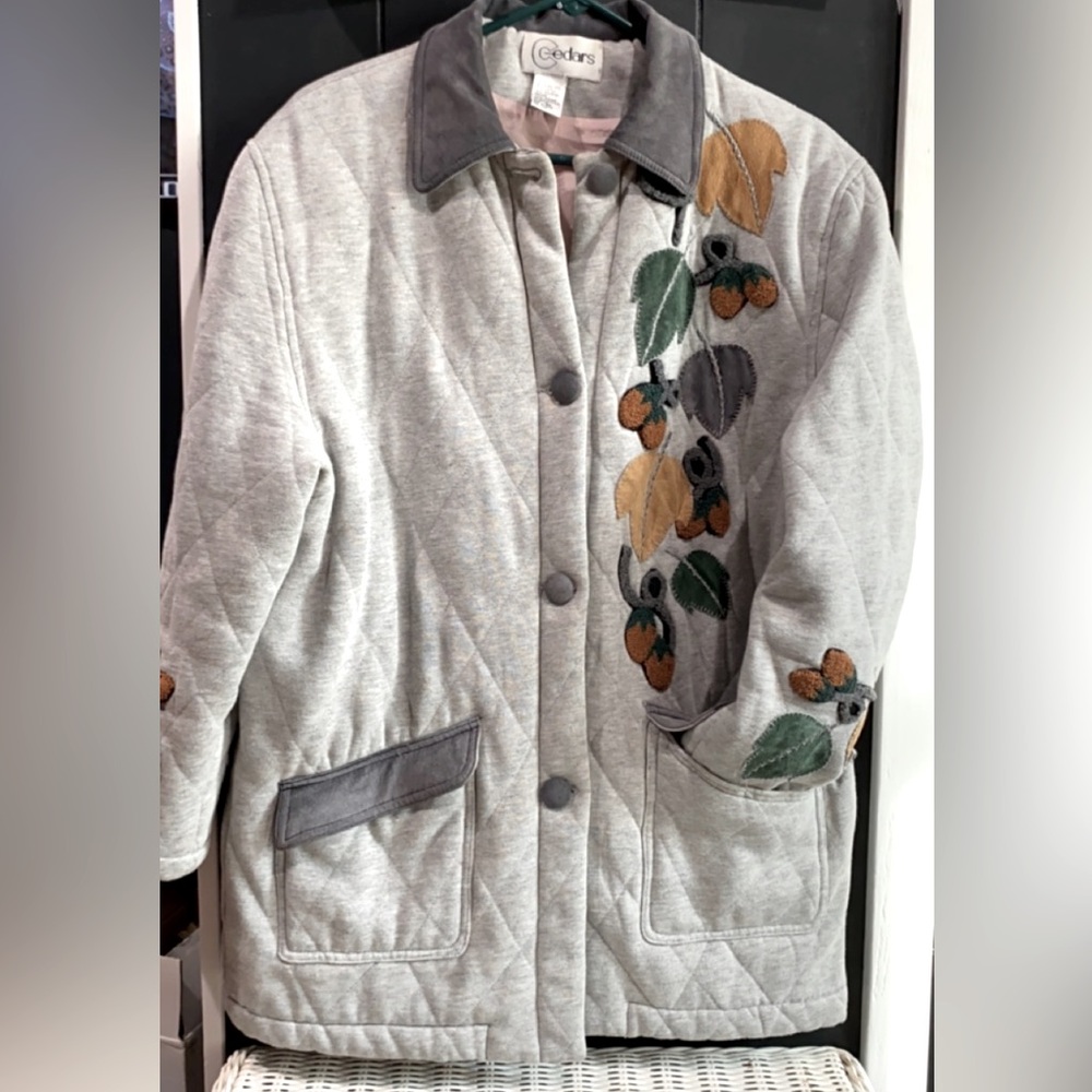 VTG 90’s Grey Cedars Quilted Coat Leather Nuts Leaves